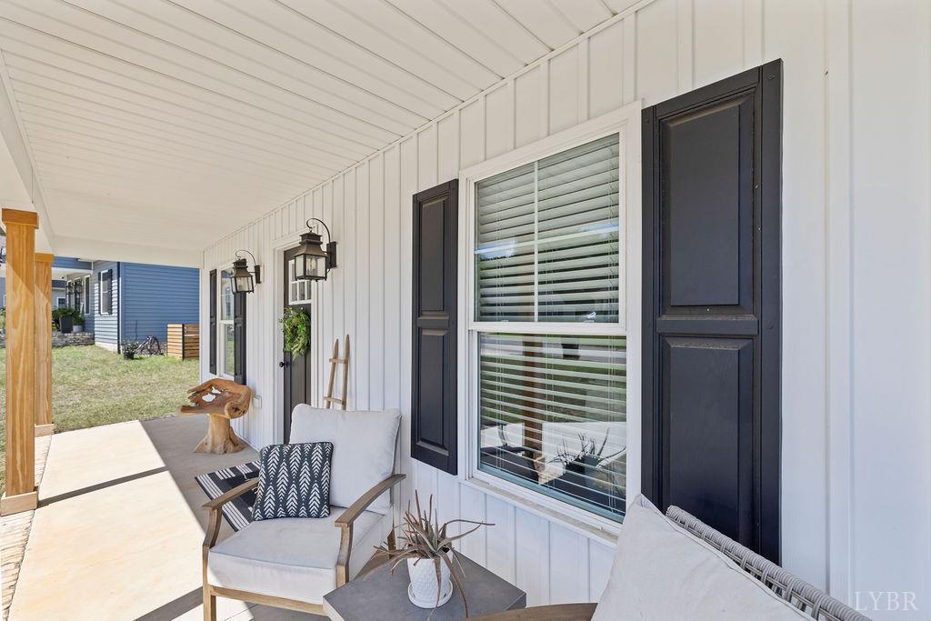 403 North Avenue Appomattox, VA 24522 - Photo 6 of 38