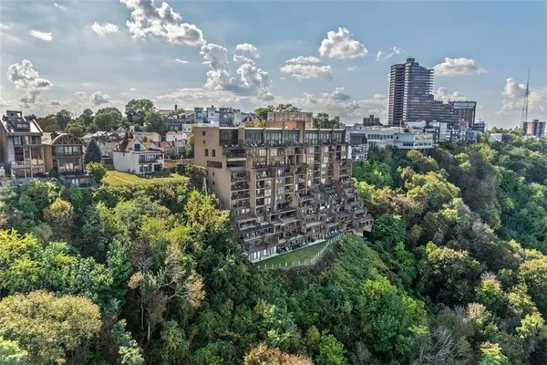 $729,900 | 1000 Grandview Avenue, Unit 405, Pittsburgh, PA 15211