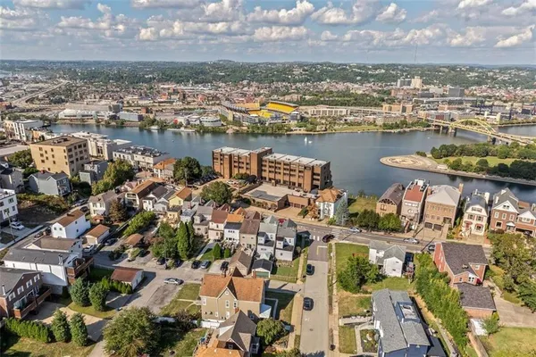 $729,900 | 1000 Grandview Avenue, Unit 405, Pittsburgh, PA 15211