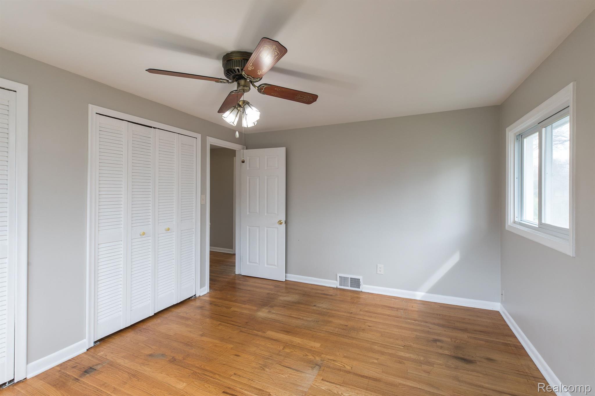 32375 Bonnet Hill Road Farmington, MI 48334 - Photo 20 of 36 Gallery Image 20