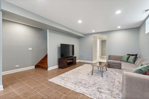 $699,999 | 5706 West Dakin Street, Chicago, IL 60634