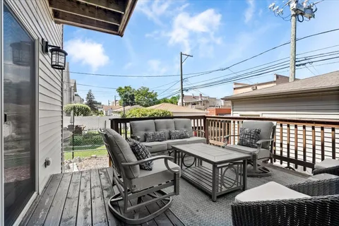 $699,999 | 5706 West Dakin Street, Chicago, IL 60634