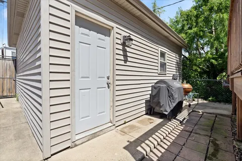 $699,999 | 5706 West Dakin Street, Chicago, IL 60634