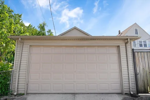 $699,999 | 5706 West Dakin Street, Chicago, IL 60634