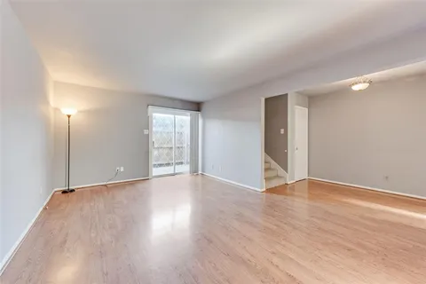 $135,000 | 1809 East Grauwyler Road, Unit 130, Irving, TX 75061