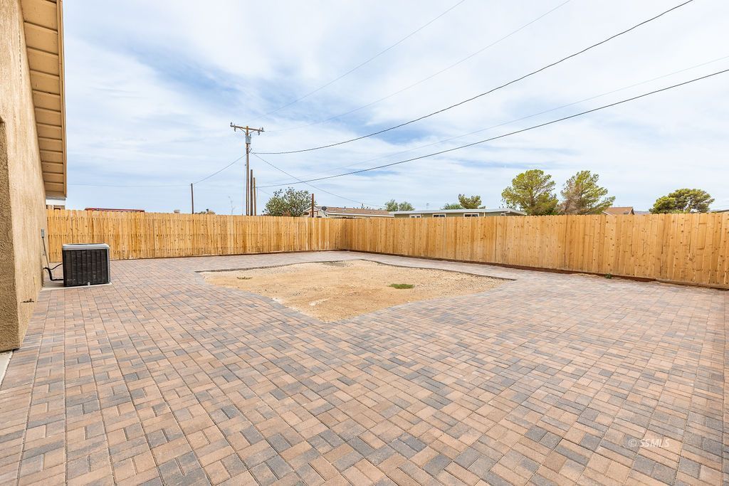 909 West Vulcan Avenue Ridgecrest, CA 93555 - Photo 28 of 30