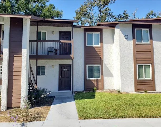 a house view with a garden space