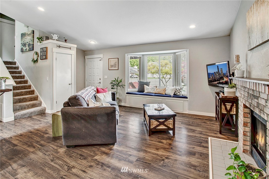 2128 164th Place Southeast Bothell, WA 98012 - Photo 8 of 40