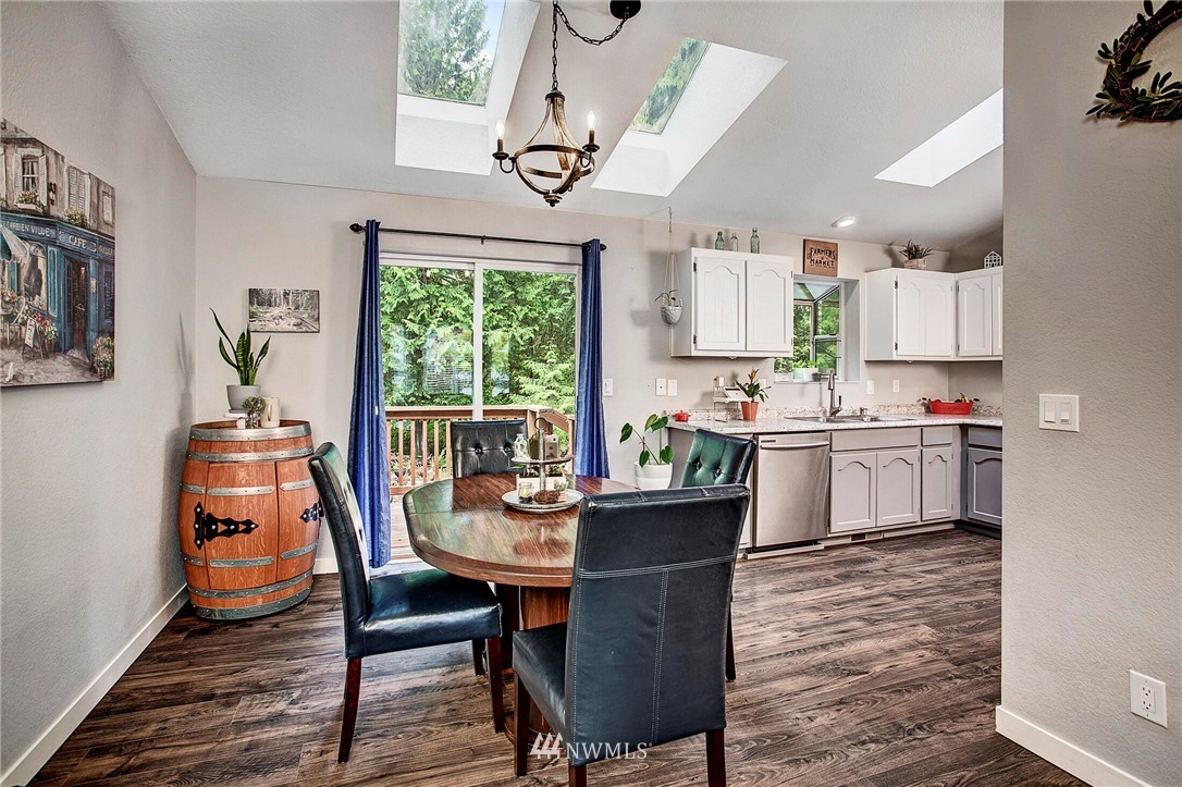 2128 164th Place Southeast Bothell, WA 98012 - Photo 9 of 40