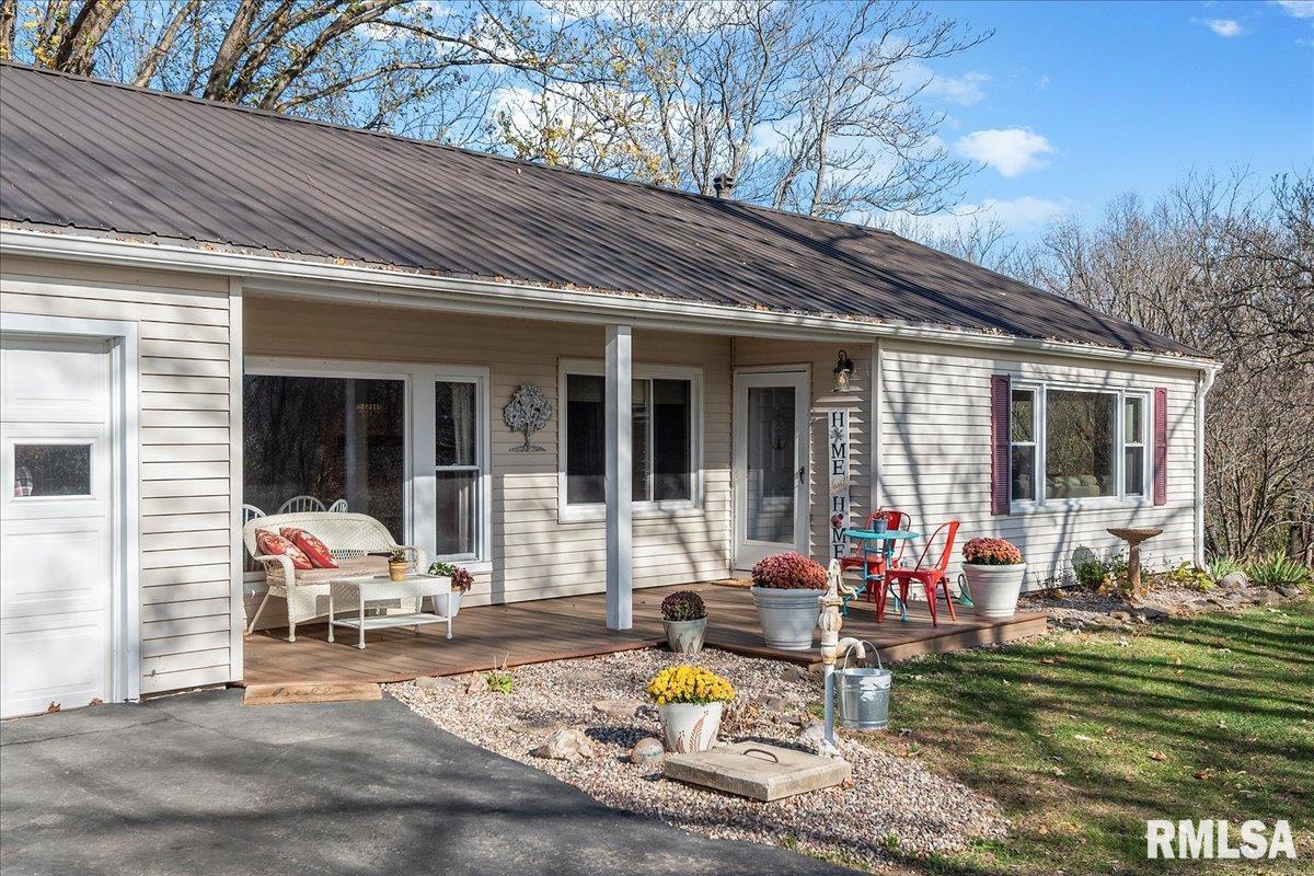 170 North John Wayne Road Dawson, IL 62520 - Photo 8 of 52 Gallery Image 8