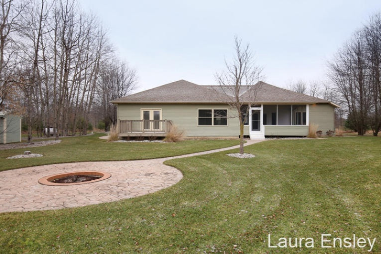 6761 Dumon Road Belding, MI 48809 - Photo 29 of 34 IMG_5083