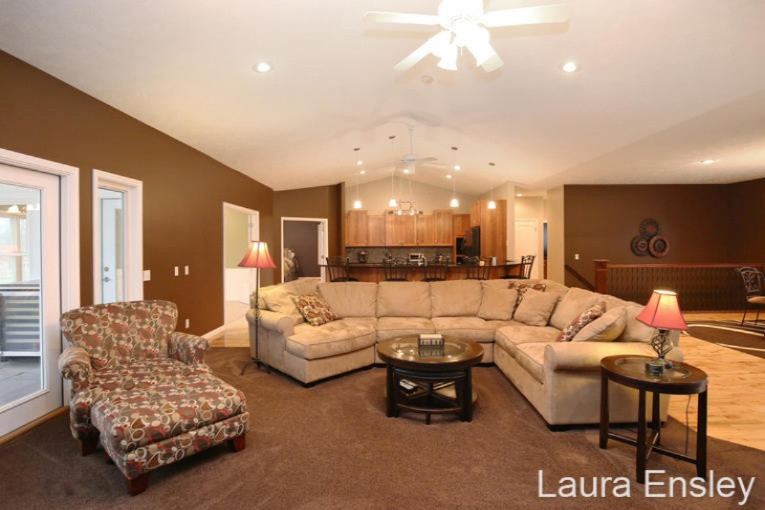6761 Dumon Road Belding, MI 48809 - Photo 4 of 34 IMG_4992