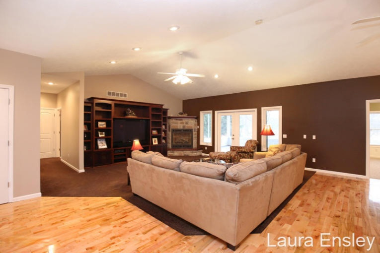 6761 Dumon Road Belding, MI 48809 - Photo 6 of 34 IMG_4996