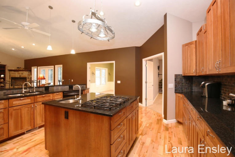 6761 Dumon Road Belding, MI 48809 - Photo 10 of 34 IMG_5006