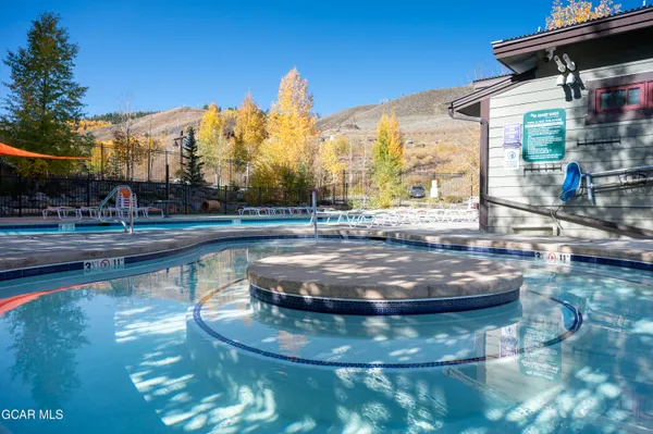 $950,000 | 109 Deer Track Court, Granby, CO 80446