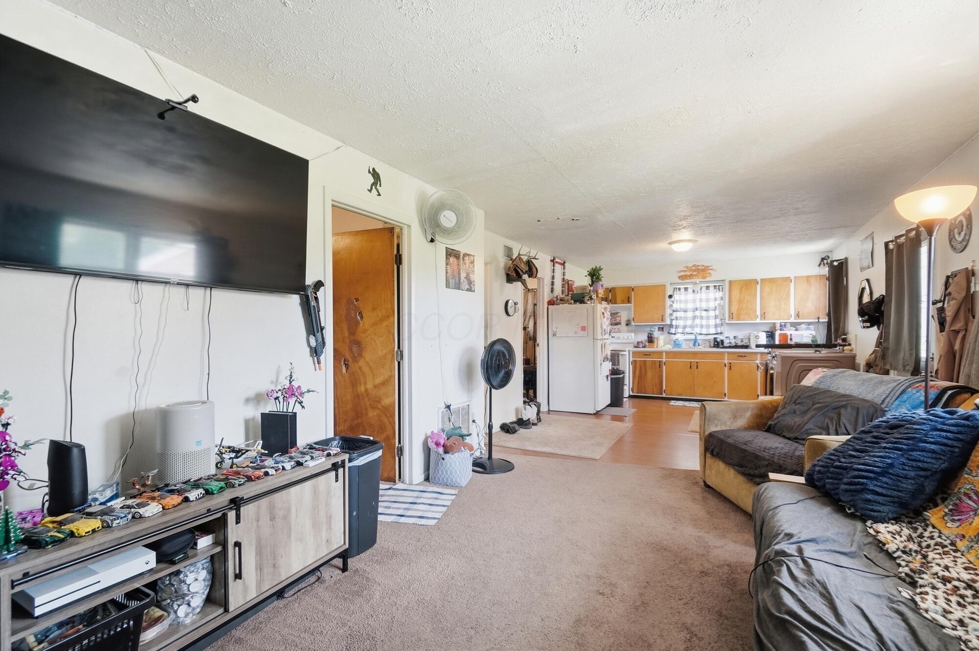 6809 Palmer Road Pataskala, OH 43062 - Photo 78 of 112 Double - 2nd Floor - Living Room - 6809 Palmer Road, Millersport, OH 43046