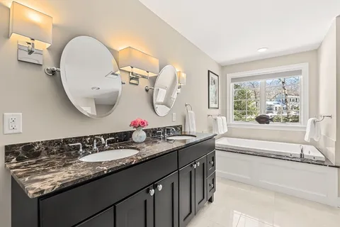 $2,595,000 | 4 Dancer Farm Drive, Dover, MA 02030