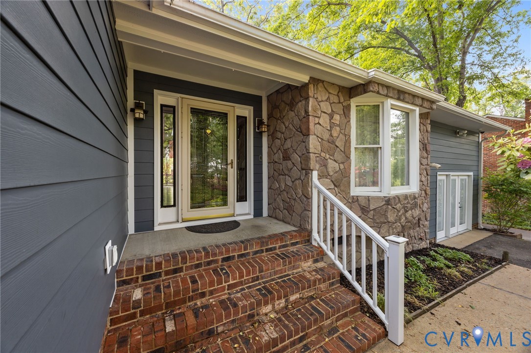 12705 Middlebrook Road Chester, VA 23831 - Photo 9 of 46