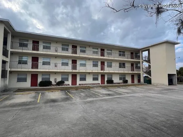 $1,100 | 442 Magnolia Avenue, Unit 24, Merritt Island, FL 32952