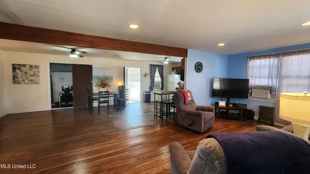 $109,000 | 8 Lofton Lane, Natchez, MS 39120