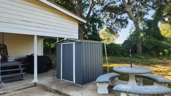 $104,900 | 8 Lofton Lane, Natchez, MS 39120