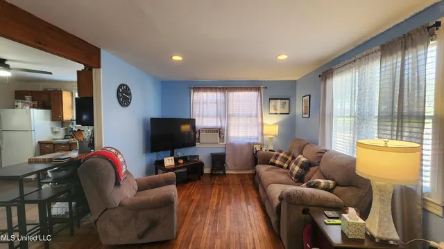 $109,000 | 8 Lofton Lane, Natchez, MS 39120