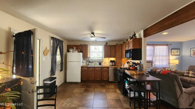 $109,000 | 8 Lofton Lane, Natchez, MS 39120