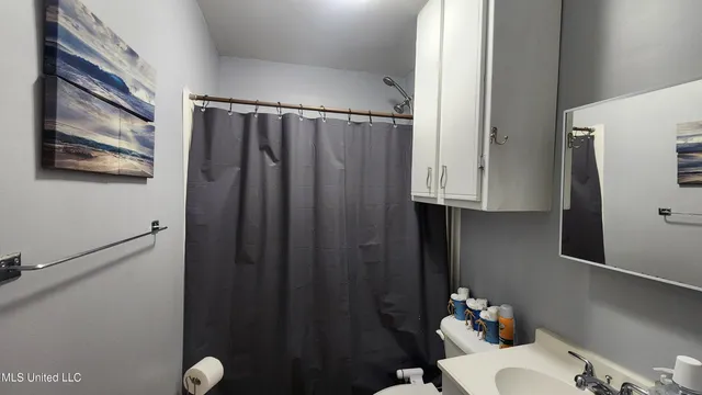 $109,000 | 8 Lofton Lane, Natchez, MS 39120