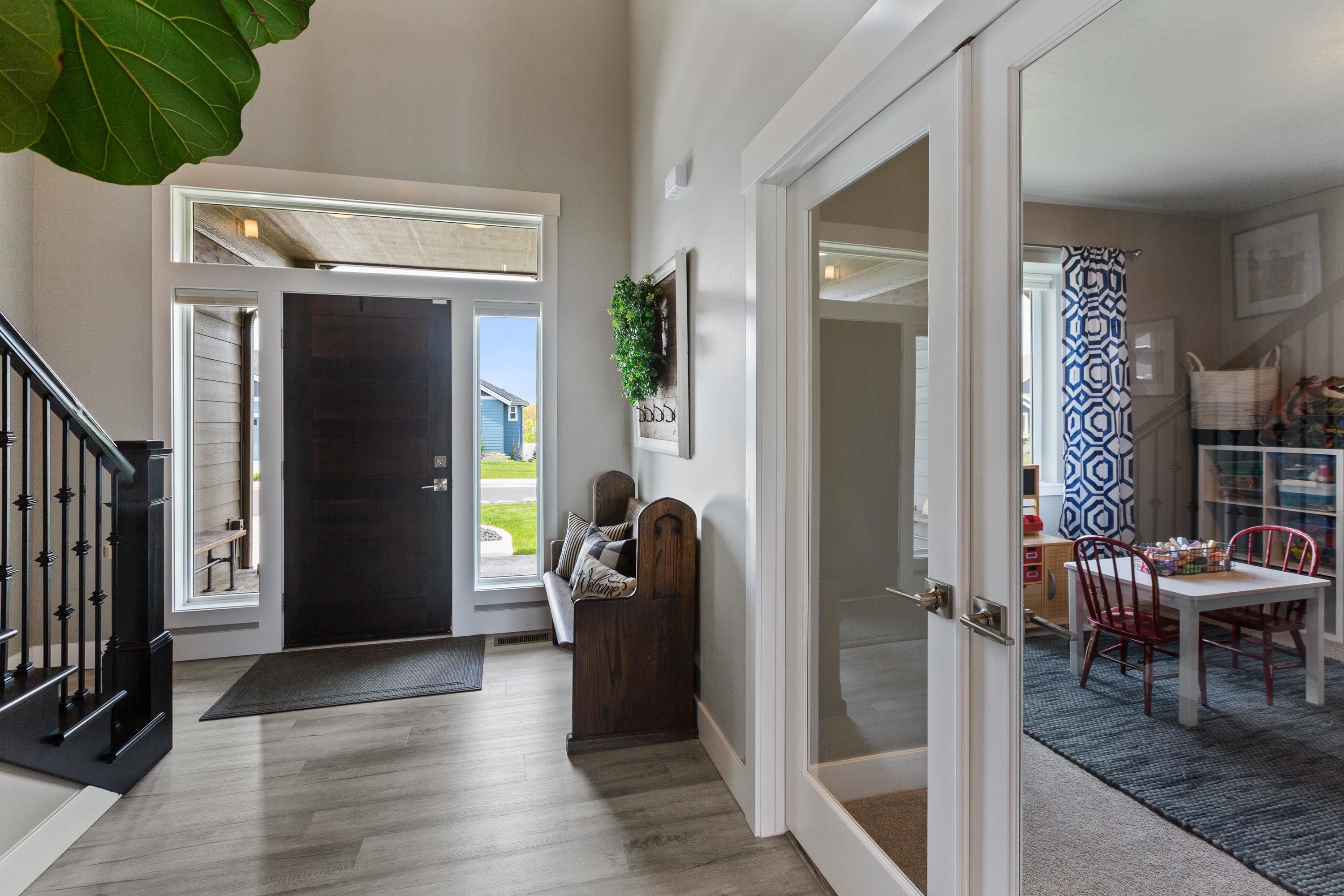 8024 North Meghan Street Spokane, WA 99208 - Photo 3 of 30 Gallery Image 3