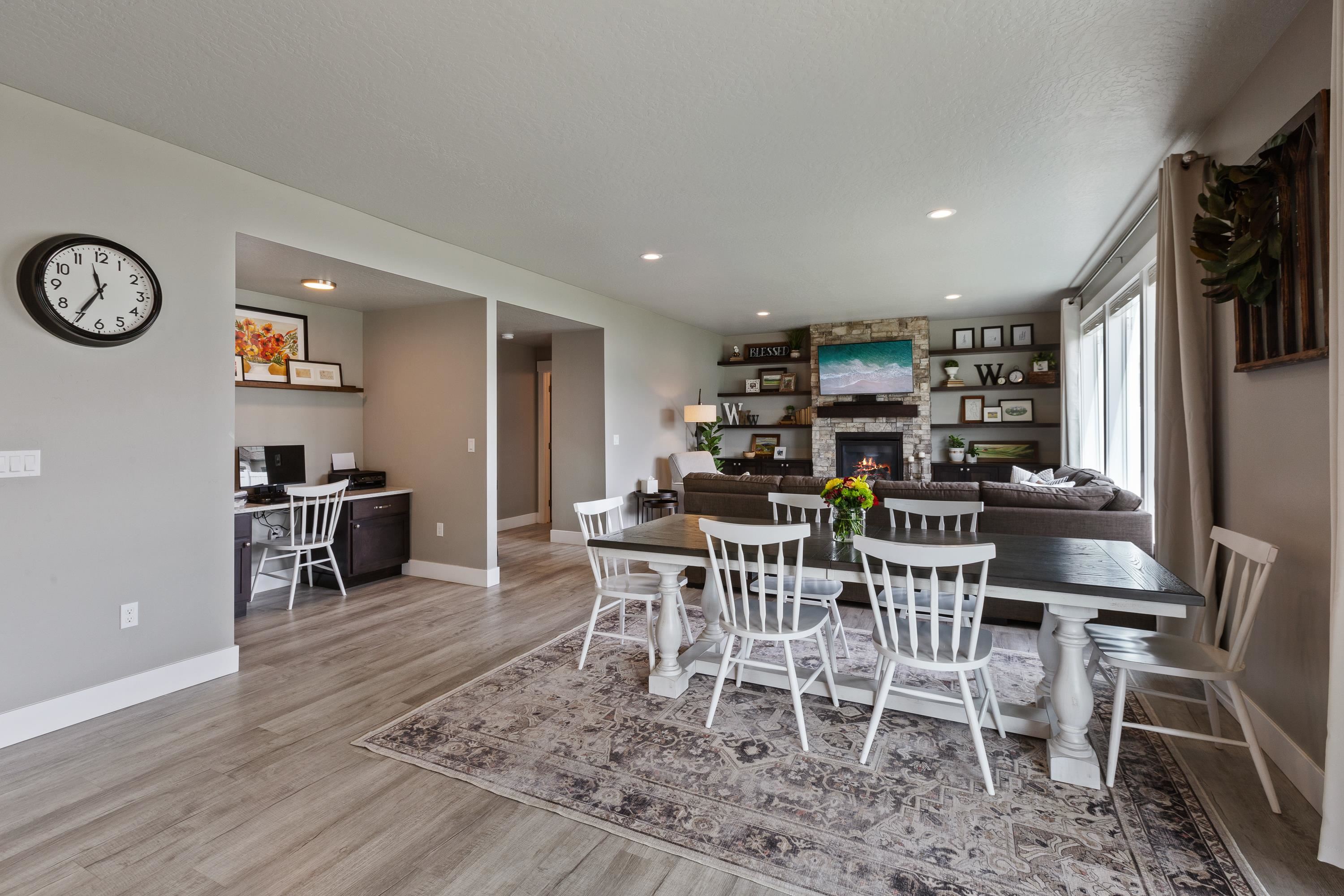 8024 North Meghan Street Spokane, WA 99208 - Photo 8 of 30 Gallery Image 8