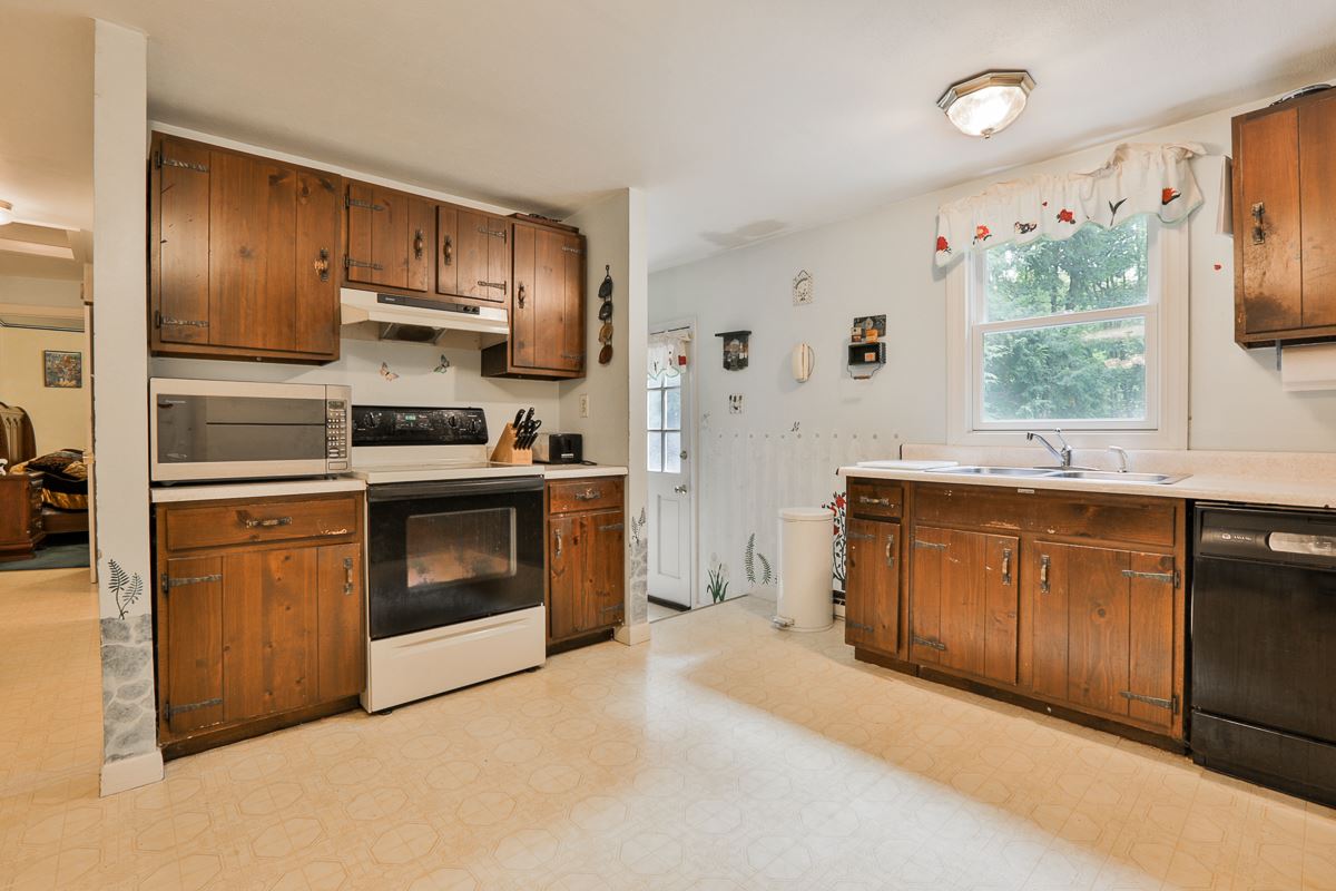179 Wilsons Crossing Road Auburn, NH 03032 - Photo 5 of 24