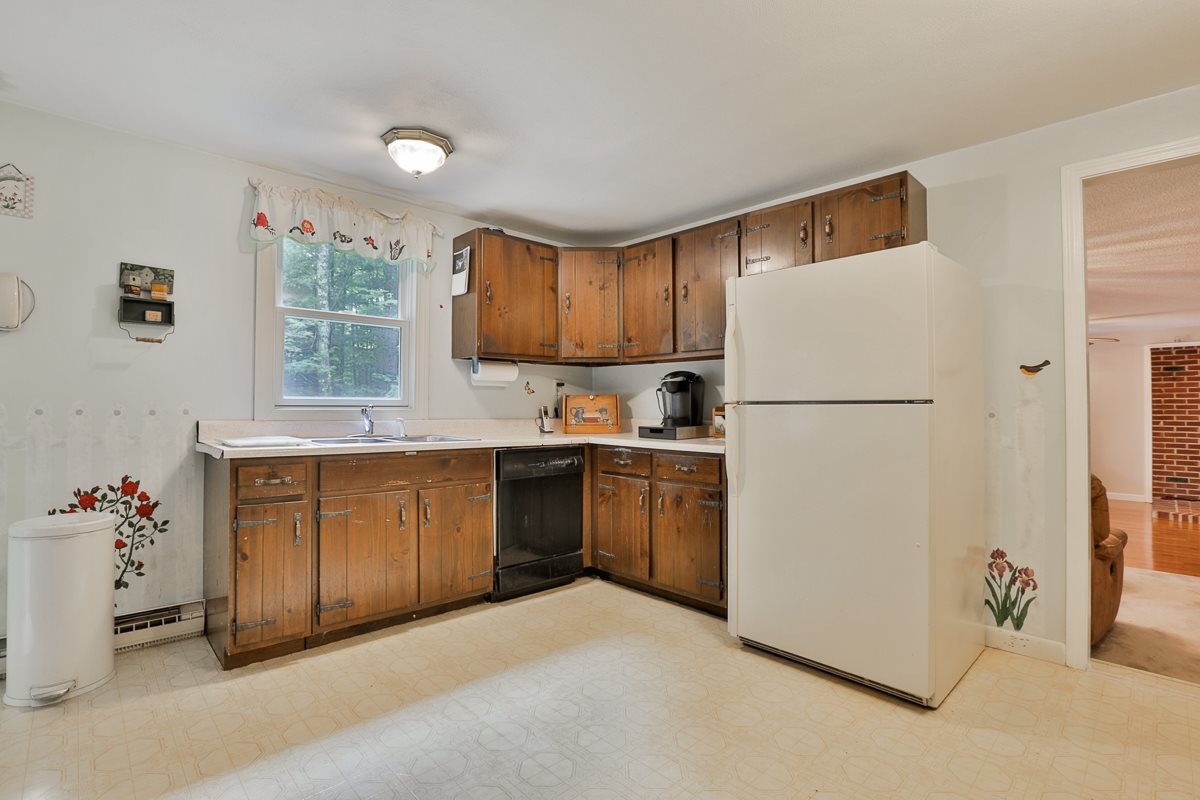 179 Wilsons Crossing Road Auburn, NH 03032 - Photo 6 of 24