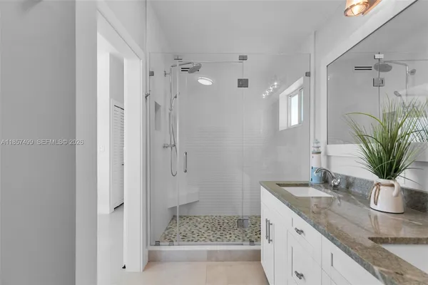 $2,900,000 | 122 Court Contessa, Islamorada, FL 33036