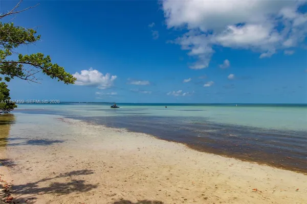 $2,900,000 | 122 Court Contessa, Islamorada, FL 33036