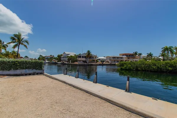 $2,900,000 | 122 Court Contessa, Islamorada, FL 33036