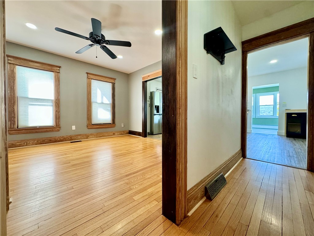 239 West 1st Street Corning, NY 14830 - Photo 5 of 49