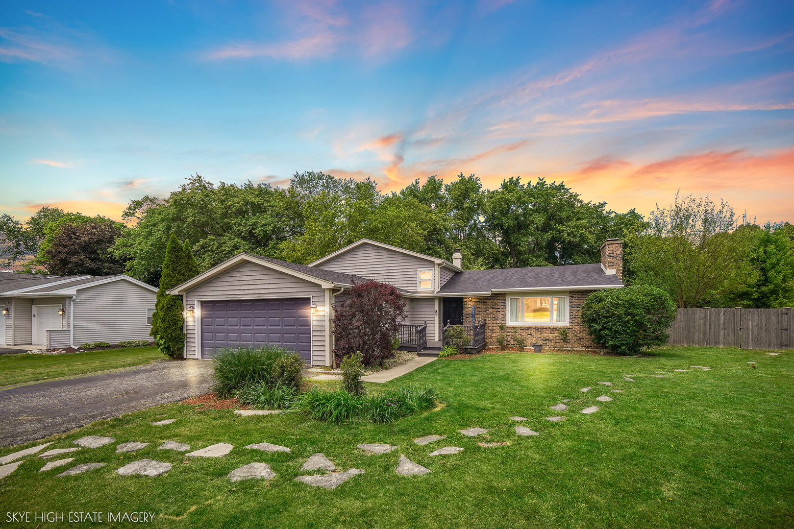 28W516 Leverenz Road Naperville, IL 60564 - Photo 1 of 20 Gallery Image 1