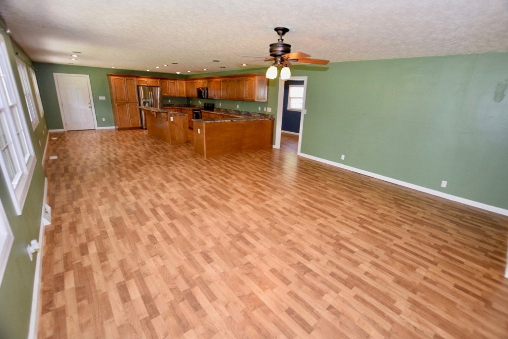 698 Turkey Island Road Crewe, VA 23930 - Photo 4 of 34 Gallery Image 4