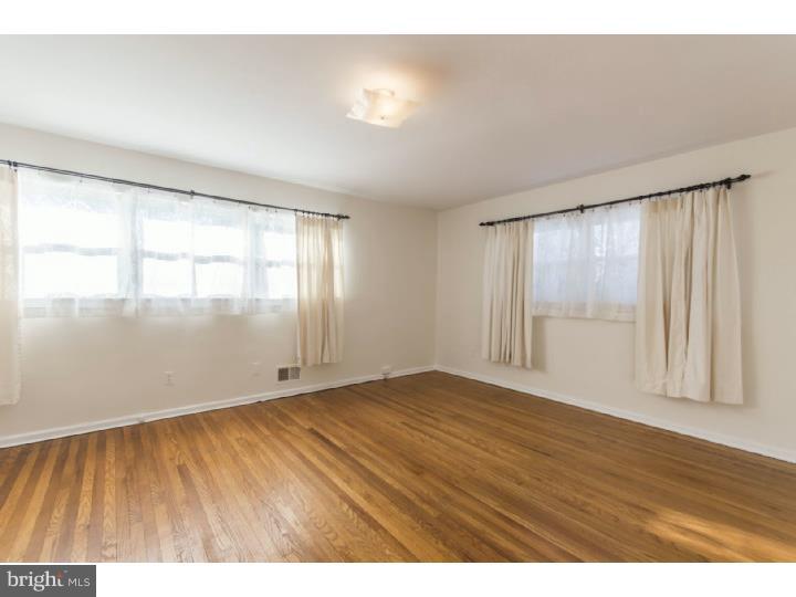 17 Henley Road Wynnewood, PA 19096 - Photo 14 of 21 Bedroom - Main