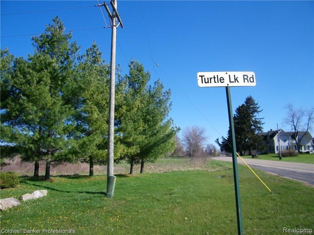11 Turtle Lake Road North Branch, MI 48461 - Photo 2 of 7
