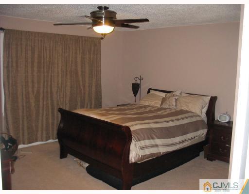 213 Edpas Road New Brunswick, NJ 08901 - Photo 8 of 9 Gallery Image 8
