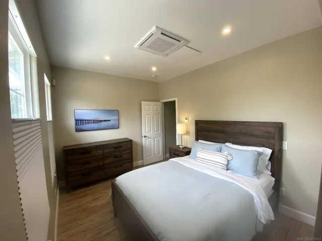 $3,300 | 1774 Dove Lane, Carlsbad, CA 92011