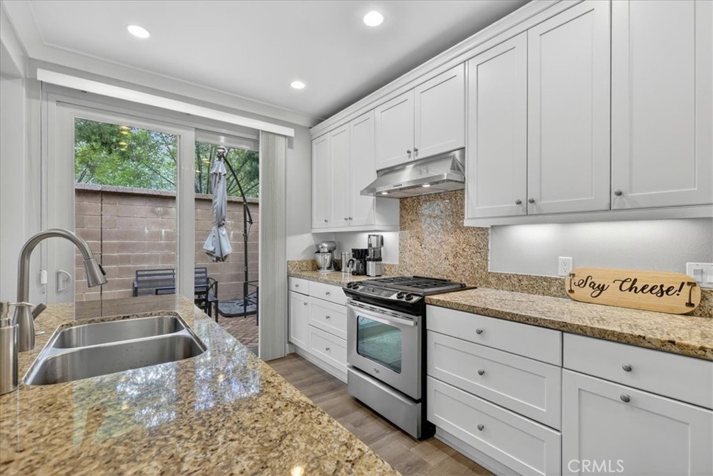 268 Overbrook Irvine, CA 92620 - Photo 11 of 37