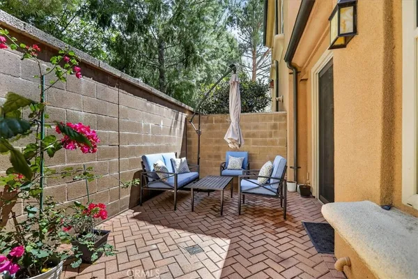 $1,498,000 | 268 Overbrook, Irvine, CA 92620