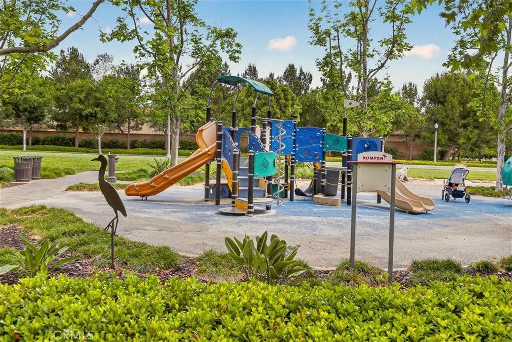 268 Overbrook Irvine, CA 92620 - Photo 31 of 37