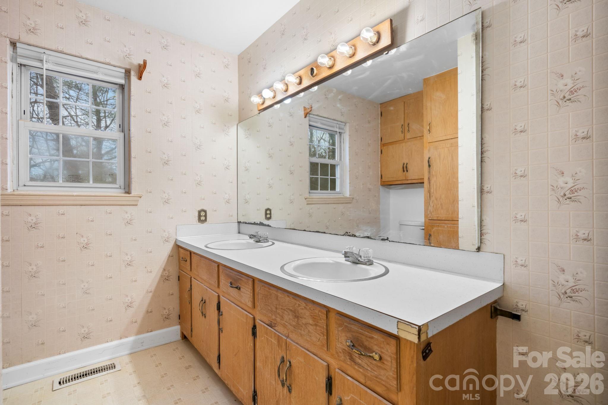 533 Circle Drive Hudson, NC 28638 - Photo 18 of 24