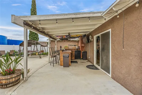 $1,009,999 | 3998 Bluff Street, Norco, CA 92860