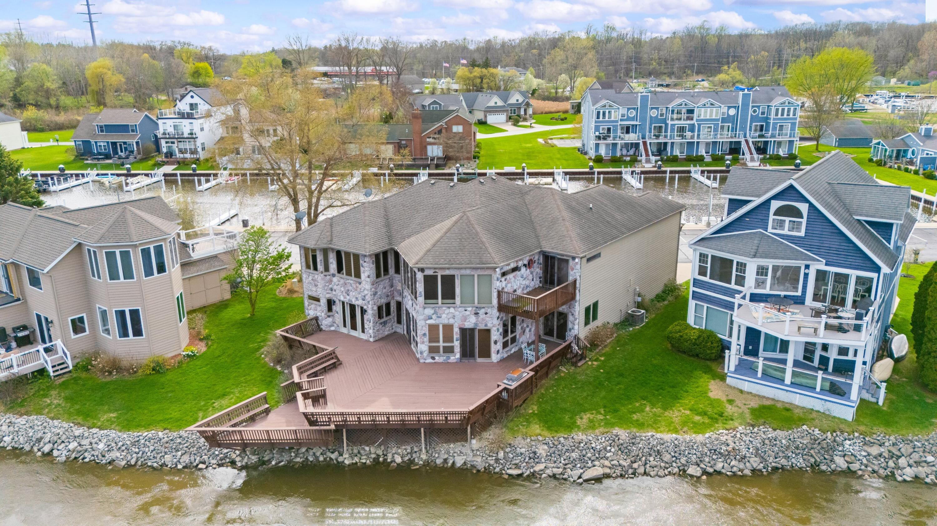 2349 Riverside Pointe Drive St. Joseph, MI 49085 - Photo 65 of 74 78DJI_20260418051215_0006_D