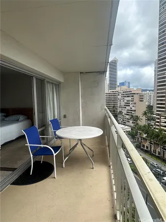 $2,595 | 1777 Ala Moana Boulevard, Unit 1107, Honolulu, HI 96815