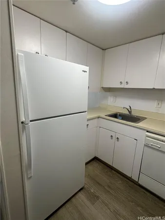 $2,595 | 1777 Ala Moana Boulevard, Unit 1107, Honolulu, HI 96815